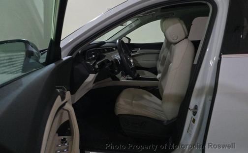 2024 Audi Q8 e-tron Premium Plus