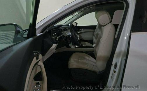 2024 Audi Q8 e-tron Premium Plus