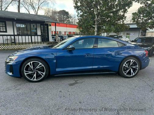 Ascari Blue Metallic 2022 Audi e-tron GT Prestige