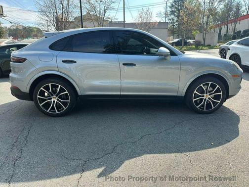 2021 Porsche Cayenne Cayenne