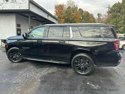 2024 Chevrolet Suburban LT
