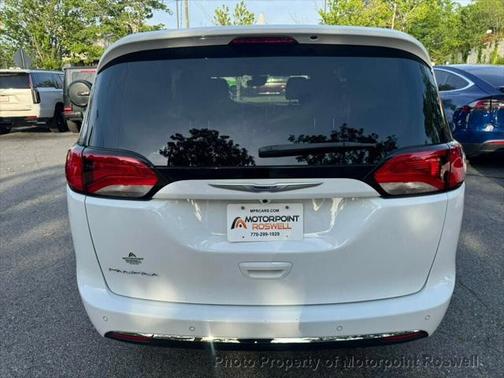 2020 Chrysler Pacifica Touring