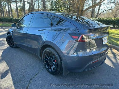 2023 Tesla Model Y Long Range Dual Motor All-Wheel Drive