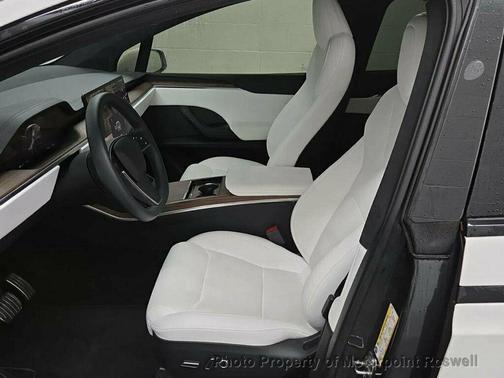 2024 Tesla Model X Long Range