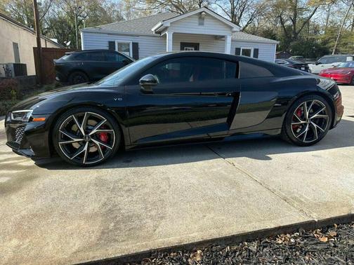 Mythos Black Metallic 2022 Audi R8 V10 performance RWD S tronic