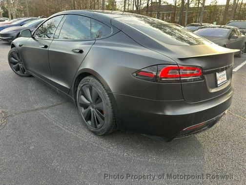 2024 Tesla Model S Plaid