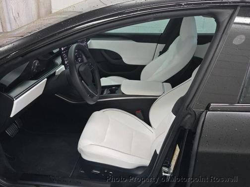 2024 Tesla Model S Plaid