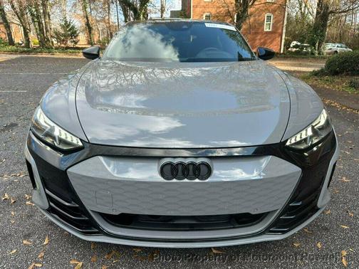 2023 Audi e-tron GT Premium Plus quattro