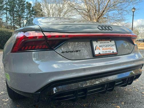 2023 Audi e-tron GT Premium Plus quattro