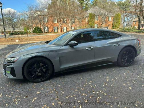 2023 Audi e-tron GT Premium Plus quattro