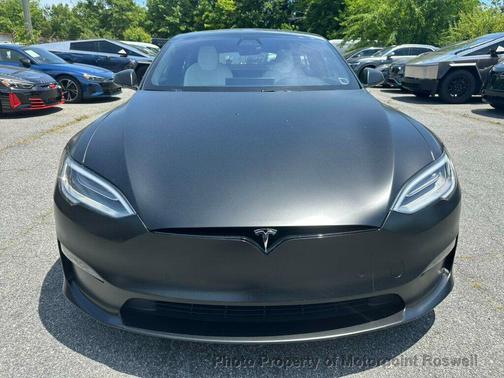 Solid Black 2022 Tesla Model S Plaid