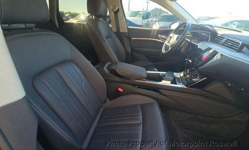 2024 Audi Q8 e-tron Premium