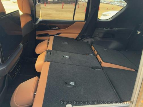 Eminent White Pearl 2025 Lexus LX 600 Luxury