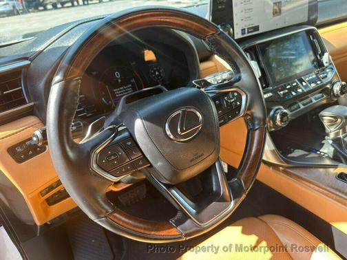 Eminent White Pearl 2025 Lexus LX 600 Luxury
