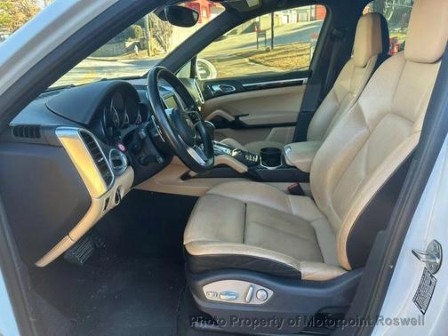 2016 Porsche Cayenne Cayenne