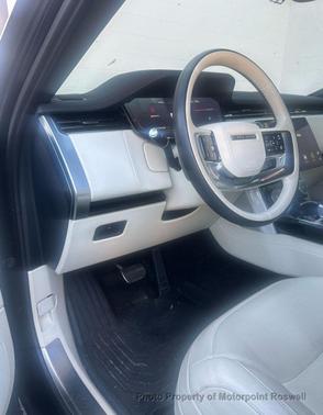 2023 Land Rover Range Rover P530 SE