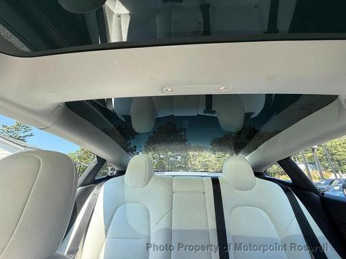 2022 Tesla Model 3 Standard Range