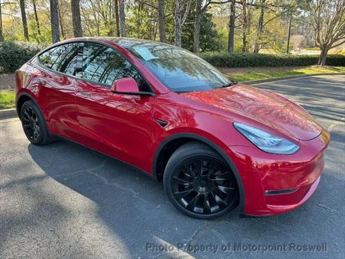2022 Tesla Model Y Long Range Dual Motor All-Wheel Drive