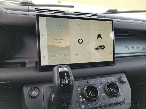 2025 Land Rover Defender P635 OCTA Edition One