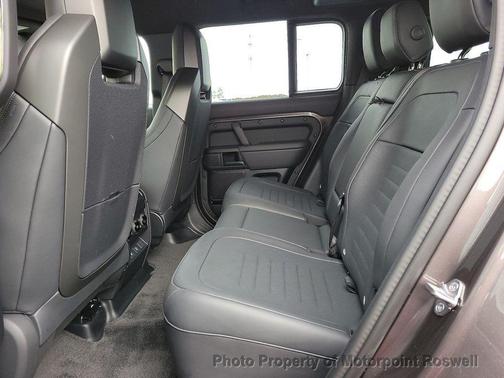 2025 Land Rover Defender P635 OCTA Edition One