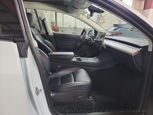 Pearl White Multi-Coat 2022 Tesla Model Y Performance Dual Motor All-Wheel Drive