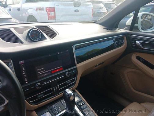 2019 Porsche Macan AWD