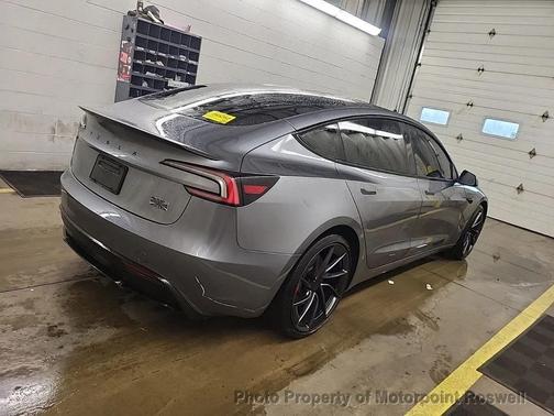 2024 Tesla Model 3 Performance