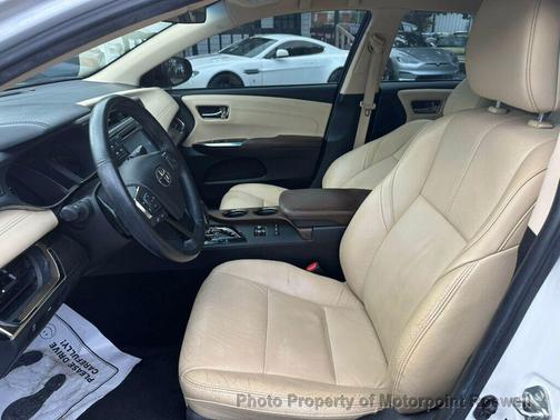 2016 Toyota Avalon XLE