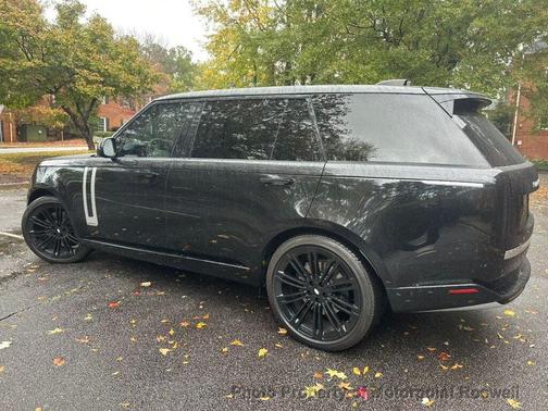 2023 Land Rover Range Rover Autobiography LWB