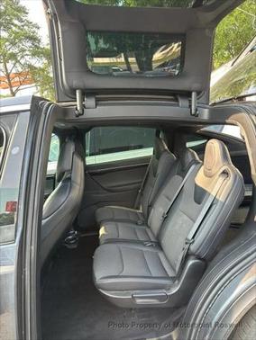 2017 Tesla Model X 75D