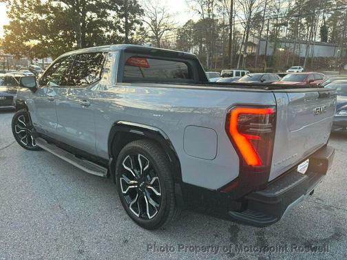 2024 GMC Sierra EV Denali Edition 1