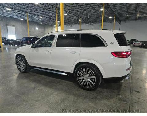 MANUFAKTUR Signature Moonlight White Magno 2026 Mercedes-Benz Maybach GLS 600 4MATIC