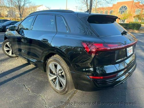 2024 Audi Q8 e-tron Premium