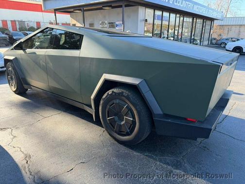 2025 Tesla Cybertruck Cyberbeast