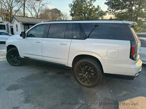 2023 Cadillac Escalade ESV Sport