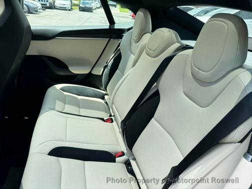 2024 Tesla Model S Plaid