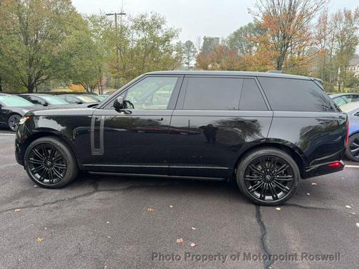 BLACK 2025 Land Rover Range Rover P530 Autobiography LWB
