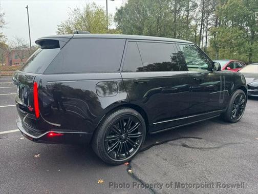 2025 Land Rover Range Rover P530 Autobiography LWB