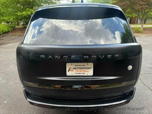 2025 Land Rover Range Rover P615 SV