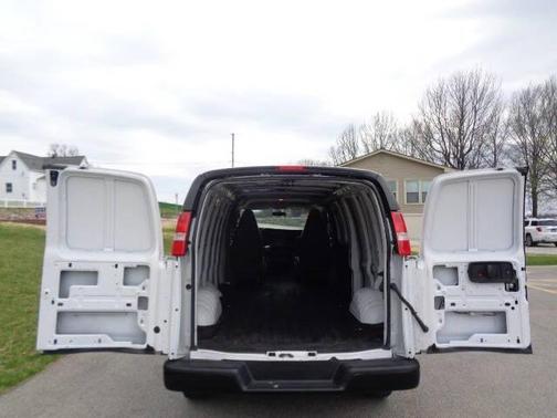 2023 GMC Savana 2500 Work Van