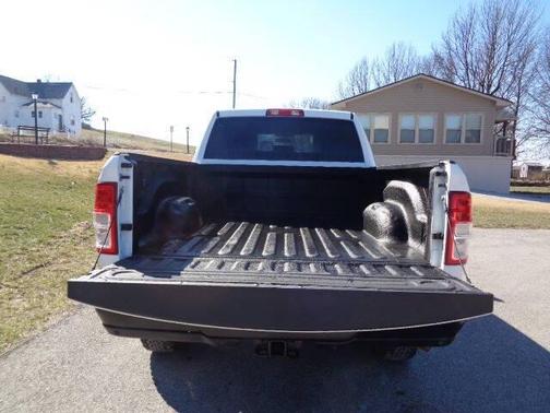 2022 RAM 2500 Tradesman Crew Cab 4x4 6'4' Box