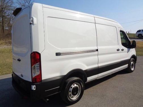 2022 Ford Transit-250 Base
