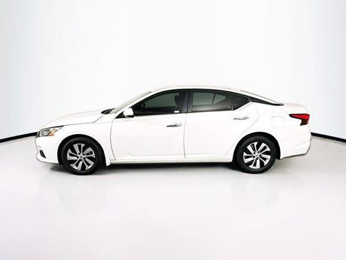 2022 Nissan Altima S FWD