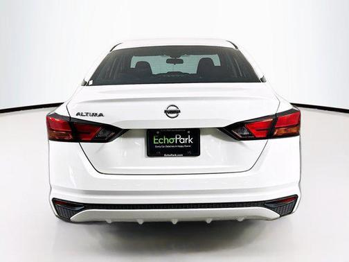 2022 Nissan Altima S FWD