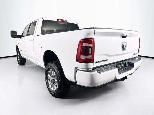 2024 RAM 2500 Laramie Crew Cab 4x4 6'4' Box