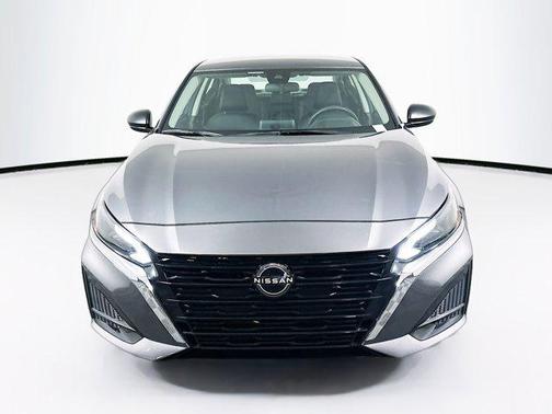 Gun Metallic 2024 Nissan Altima 2.5 SV
