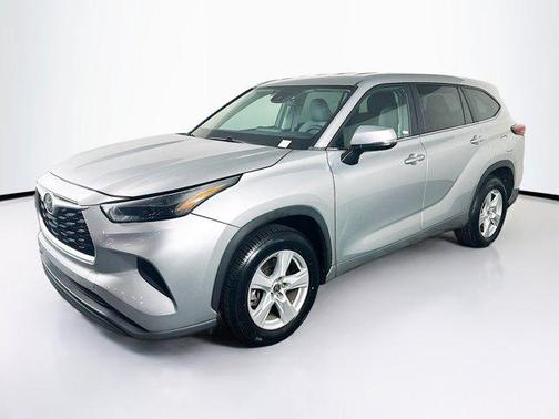 Celestial Silver Metallic 2023 Toyota Highlander L