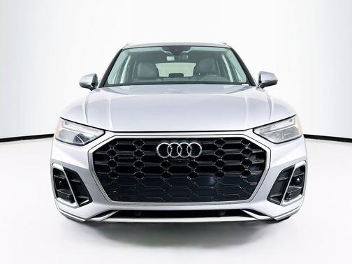 Mythos Black Metallic 2024 Audi Q5 45 S line Premium Plus