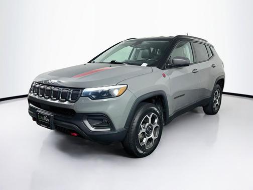 Gray 2022 Jeep Compass Trailhawk