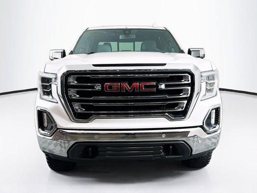 White 2019 GMC Sierra 1500 SLT